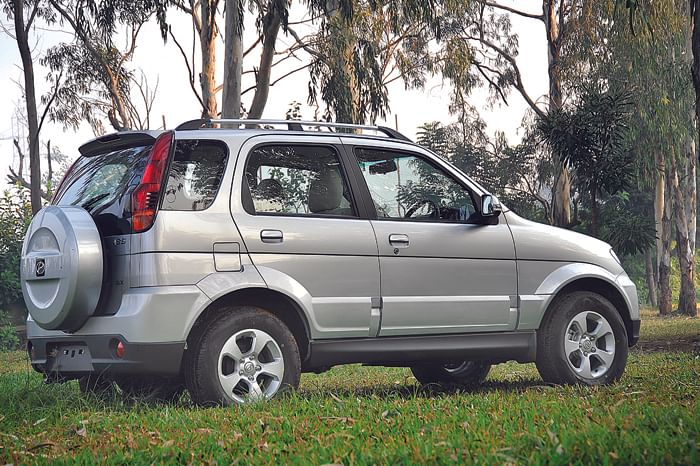 New Premier Rio review, test drive New Premier Rio review, test drive