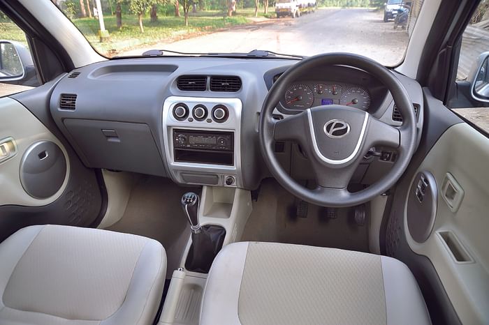 New Premier Rio review, test drive New Premier Rio review, test drive