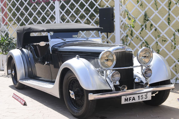 Import of cars made before 1950 allowed