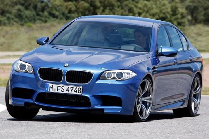 Porsche vs BMW Porsche vs BMW