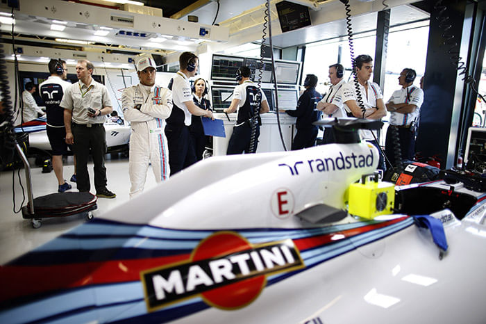Alonso fastest in first 2014 F1 practice