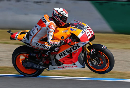 Motegi MotoGP: Jorge Lorenzo wins, Marc Marquez claims title