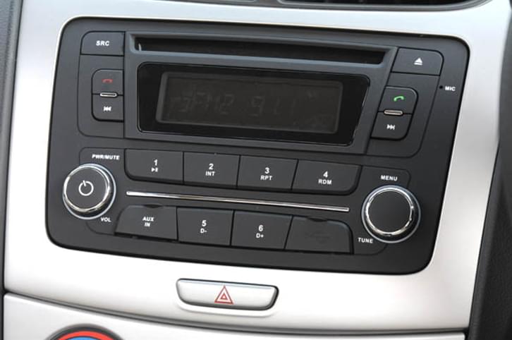 2014 Chevrolet Sail review, test drive 2014 Chevrolet Sail review, test drive