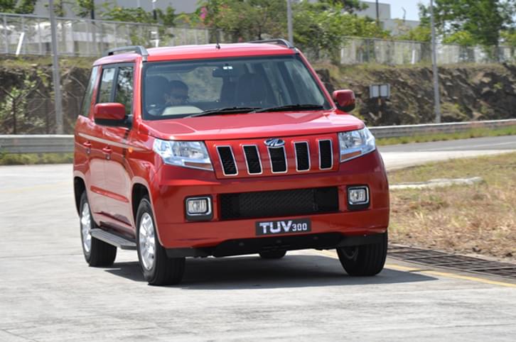 Mahindra TUV300 review, test drive Mahindra TUV300 review, test drive
