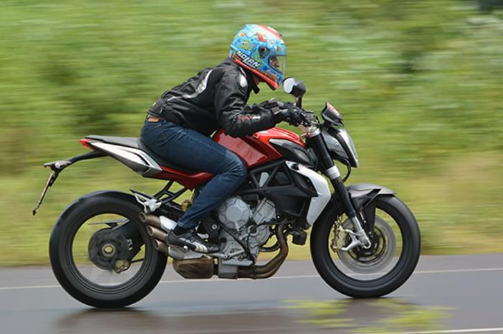 2015 MV Agusta Brutale 800 review, first ride 2015 MV Agusta Brutale 800 review, first ride