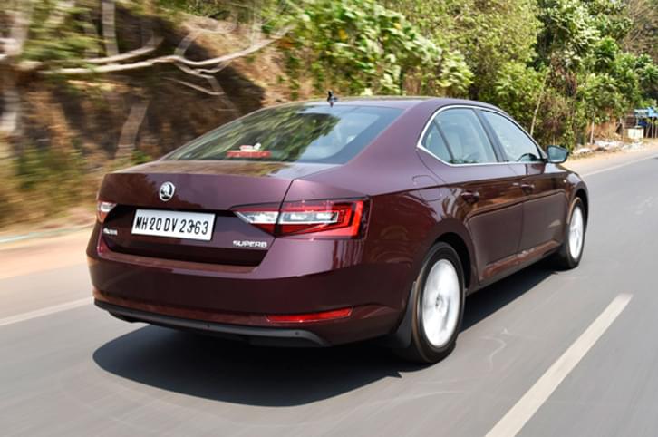 2016 Skoda Superb India review, test drive 2016 Skoda Superb India review, test drive