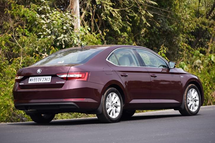 2016 Skoda Superb India review, test drive 2016 Skoda Superb India review, test drive