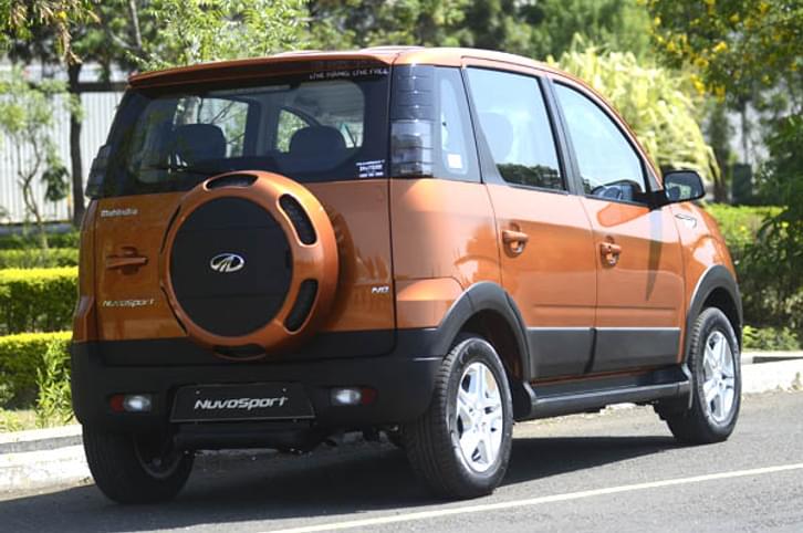 Mahindra NuvoSport review, test drive Mahindra NuvoSport review, test drive