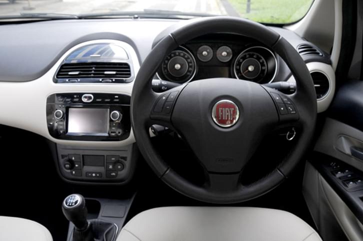 2016 Fiat Linea 125 S review, test drive 2016 Fiat Linea 125 S review, test drive