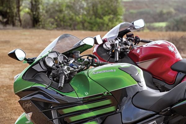 Kawasaki Ninja ZX-14R vs Suzuki Hayabusa comparison