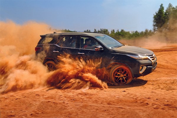 Toyota Fortuner off-road experience Toyota Fortuner off-road experience