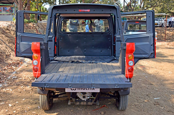 Driving experience in the Eicher Polaris Multix Driving experience in the Eicher Polaris Multix