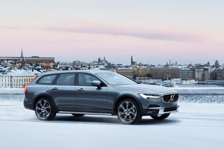 2017 Volvo V90 Cross Country review, test drive 2017 Volvo V90 Cross Country review, test drive
