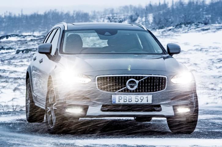 2017 Volvo V90 Cross Country review, test drive 2017 Volvo V90 Cross Country review, test drive