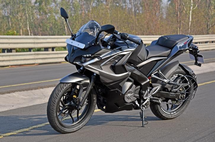 2017 Bajaj Pulsar RS200 review, first ride 2017 Bajaj Pulsar RS200 review, first ride