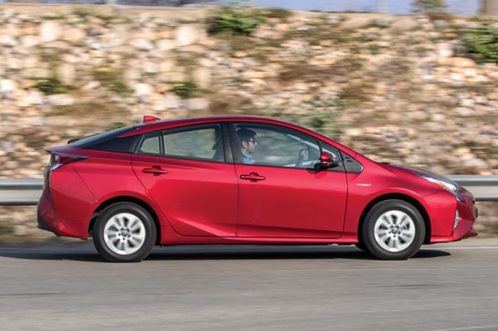 2017 Toyota Prius India review, test drive 2017 Toyota Prius India review, test drive
