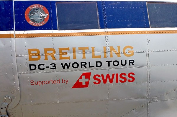 Flying on a 1940 Breitling DC-3 in India Flying on a 1940 Breitling DC-3 in India