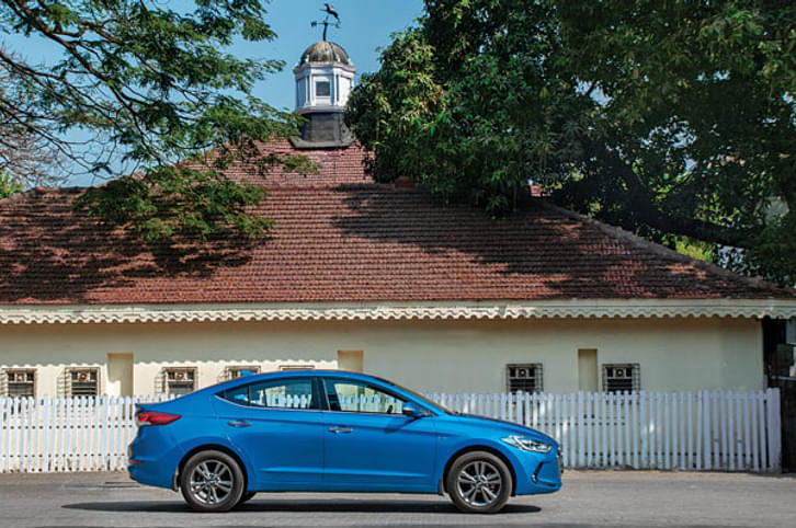 2016 Hyundai Elantra petrol long term review, second report 2016 Hyundai Elantra petrol long term review, second report