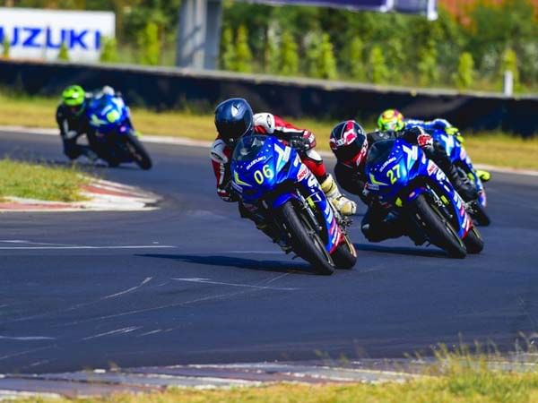 Suzuki Gixxer Cup part of 2017 JK Tyre National Racing C&#8217;ship