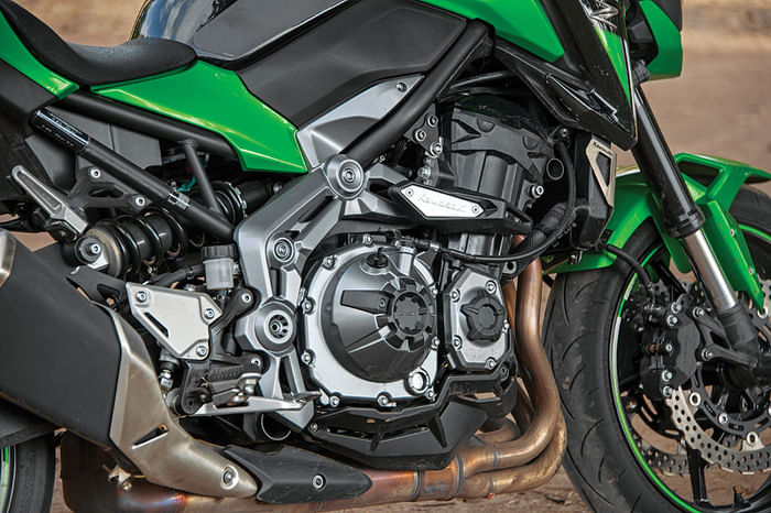 2017 Kawasaki Z900 review, test ride