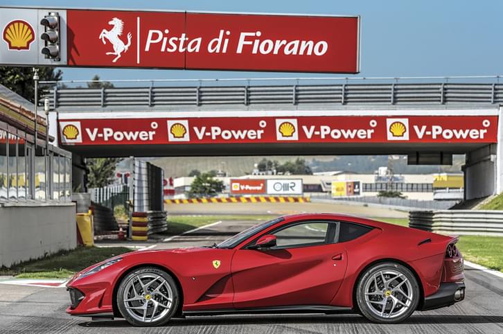 2017 Ferrari 812 Superfast review, test drive 2017 Ferrari 812 Superfast review, test drive