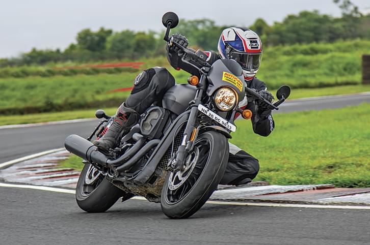 2017 Harley-Davidson Street Rod review, track ride 2017 Harley-Davidson Street Rod review, track ride
