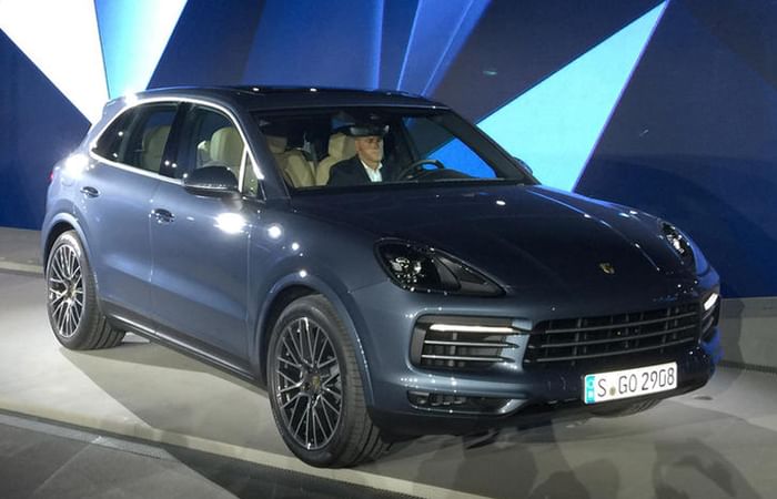 All-new Porsche Cayenne Turbo debuts at Frankfurt