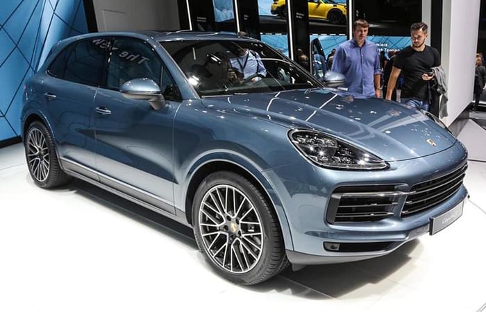 All-new Porsche Cayenne Turbo debuts at Frankfurt