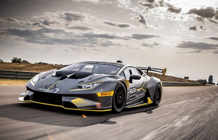 Lamborghini Huracan Super Trofeo EVO unveiled