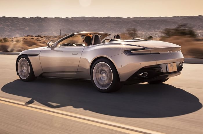 Aston Martin DB11 Volante unveiled