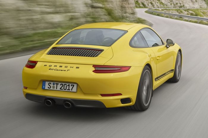 Porsche 911 Carrera T revealed