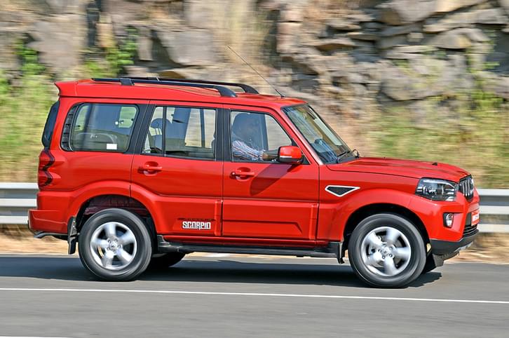 2017 Mahindra Scorpio facelift review, test drive 2017 Mahindra Scorpio facelift review, test drive