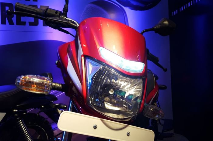 2018 Bajaj Platina ComforTec showcased