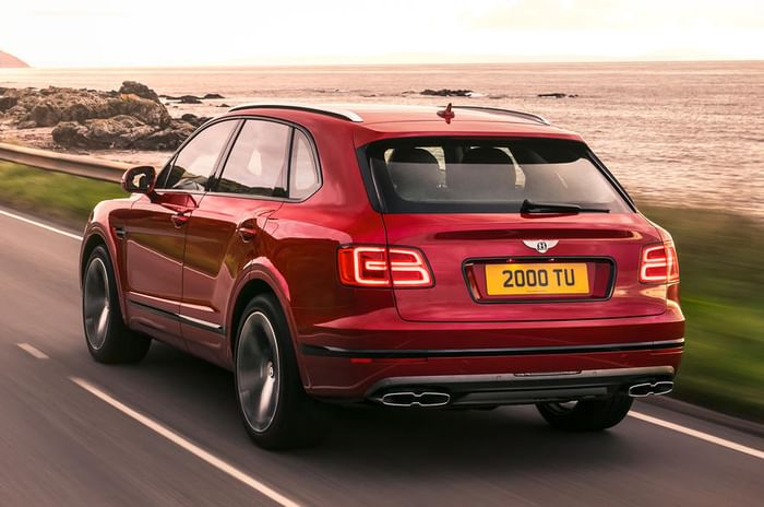 2018 Bentley Bentayga V8 revealed