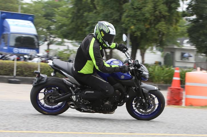 2018 Yamaha MT-09 review, test ride 2018 Yamaha MT-09 review, test ride