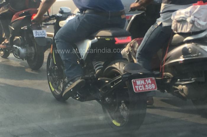 Husqvarna Svartpilen 401, Vitpilen 401 spotted in India