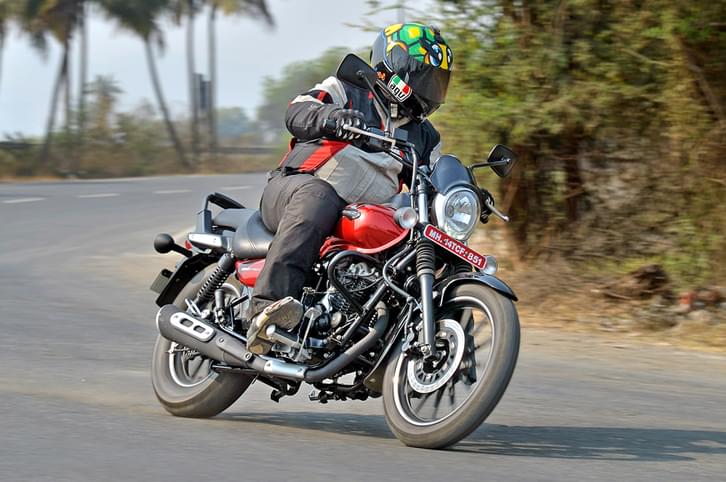 Bajaj Avenger Street 180 review, test ride Bajaj Avenger Street 180 review, test ride