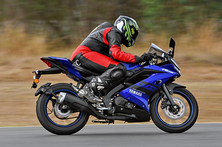 2018 Yamaha YZF-R15 V3.0 review, track ride 2018 Yamaha YZF-R15 V3.0 review, track ride