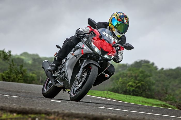 2018 Yamaha YZF-R15 V3.0 review, test ride 2018 Yamaha YZF-R15 V3.0 review, test ride