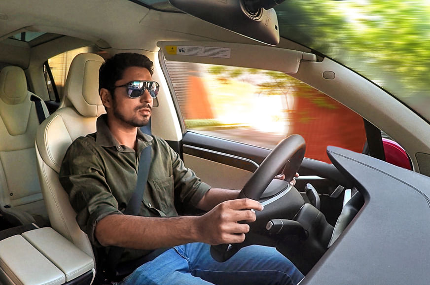 Tesla Model X P100D review, test drive - Image 3