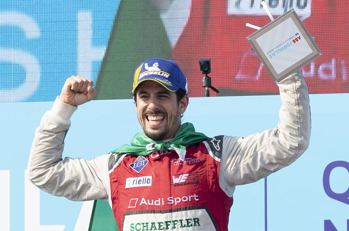 Vergne clinches 2017/18 Formula E title in New York