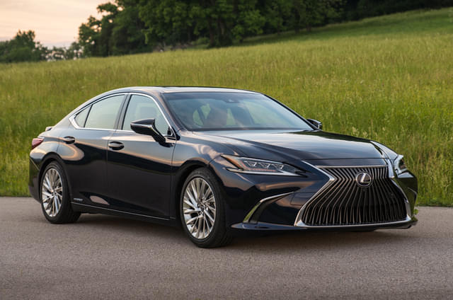 2018 Lexus ES 300h launched at Rs 59.13 lakh