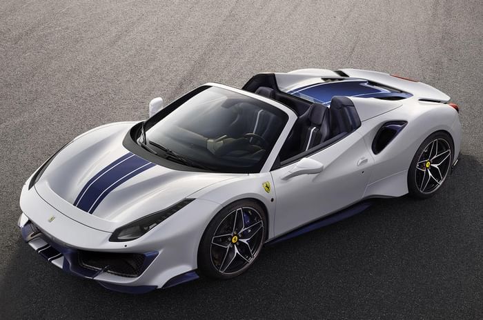 Ferrari 488 Pista Spider revealed at Pebble Beach