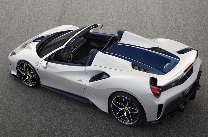Ferrari 488 Pista Spider revealed at Pebble Beach
