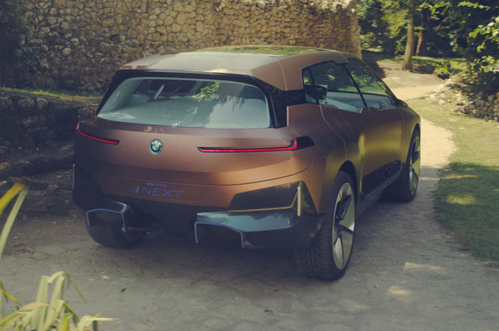 BMW Vision iNext autonomous SUV concept revealed