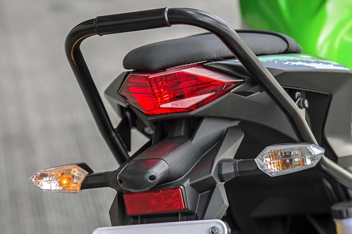 2018 Kawasaki Ninja 300 review, test ride 2018 Kawasaki Ninja 300 review, test ride