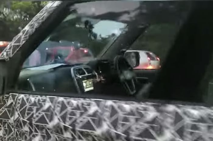 Mahindra TUV300 facelift spied