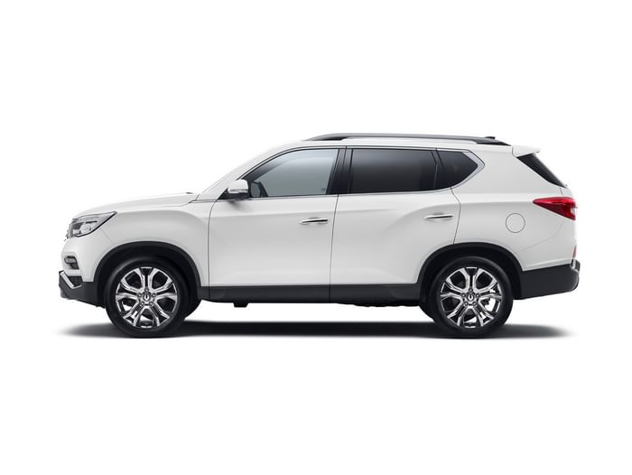 Mahindra Alturas SUV launch on November 24, 2018
