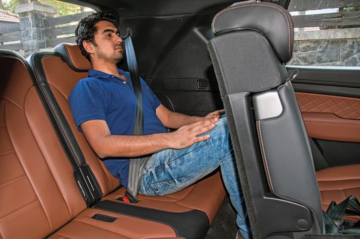 2019 Mahindra Alturas G4 review, road test 2019 Mahindra Alturas G4 review, road test