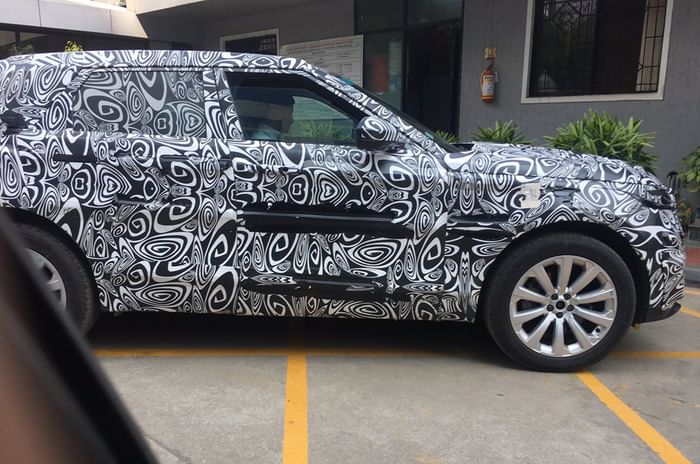 2019 Range Rover Evoque spied in India